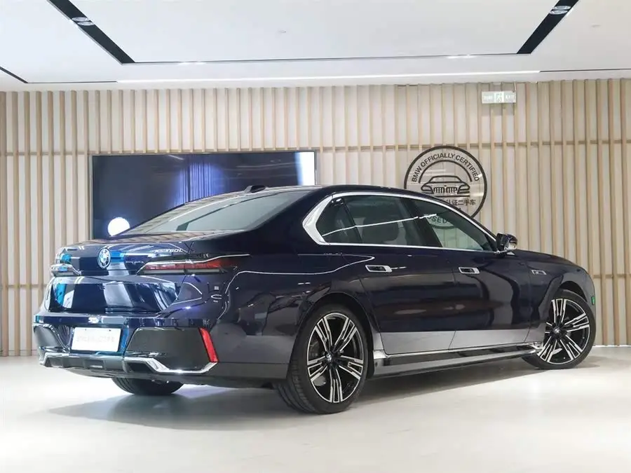 BMW i7 2023 xDrive60L M Sport Package