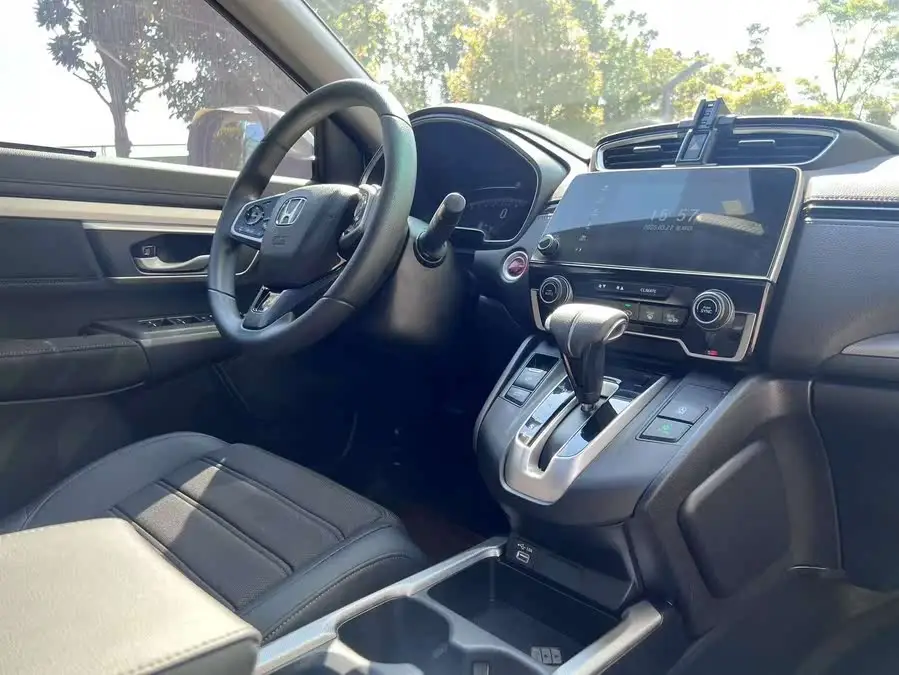 هوندا CR-V 2021 240TURBO CVT دفع أمامي نسخة حضرية