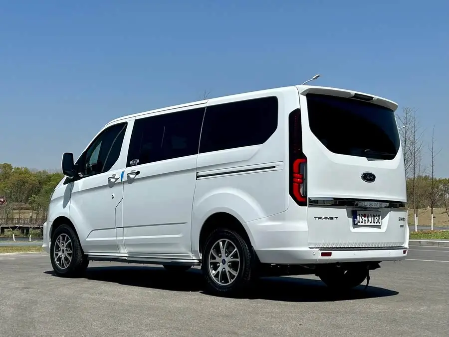 Foton 2023 Model 2.0T Gasoline Automatic Commercial Travel Short Wheelbase Low Roof 7/8/9 Seater