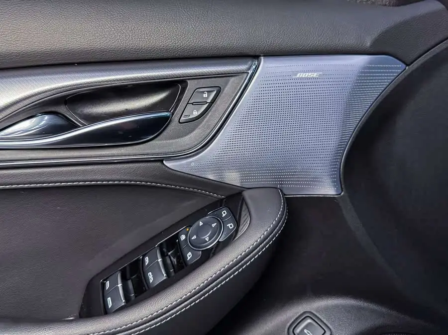 Cadillac CT5 2023 28T Luxury (Standard Edition)