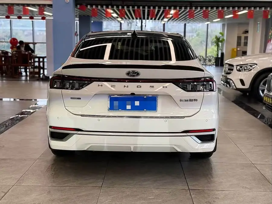 2022 Ford Mondeo EcoBoost 245 Titanium