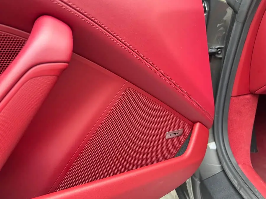 بورش 911 2023 كاريرا إس 3.0T