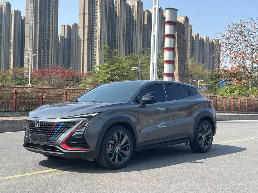 تشانجان UNI-T 2020 طراز 1.5T المتميز