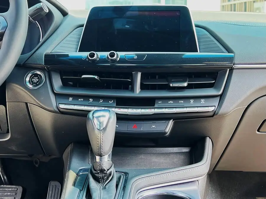 كاديلاك CT4 2023 25T فاخرة