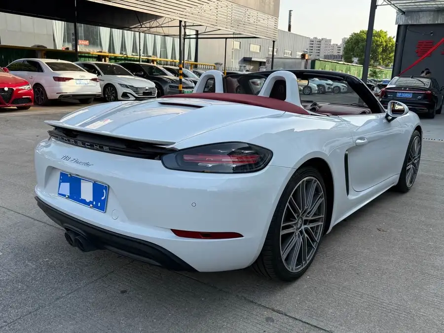 Porsche 718 2020 Model Boxster 2.0T