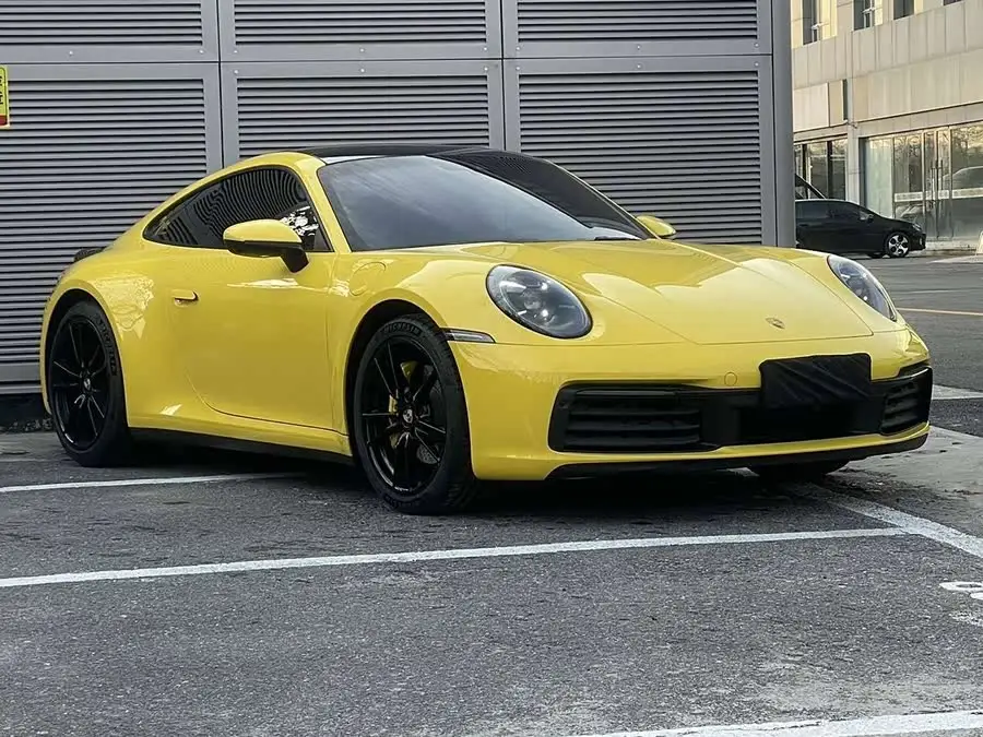 بورش 911 2023 كاريرا 3.0T
