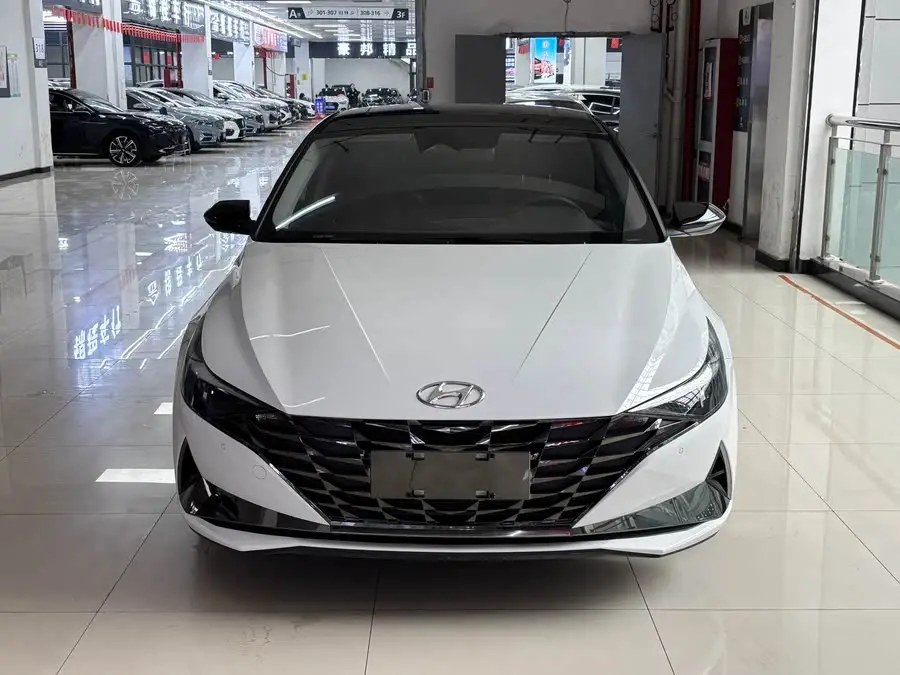 إيلانتر 2022 1.5L CVT LUX النسخة المميزة