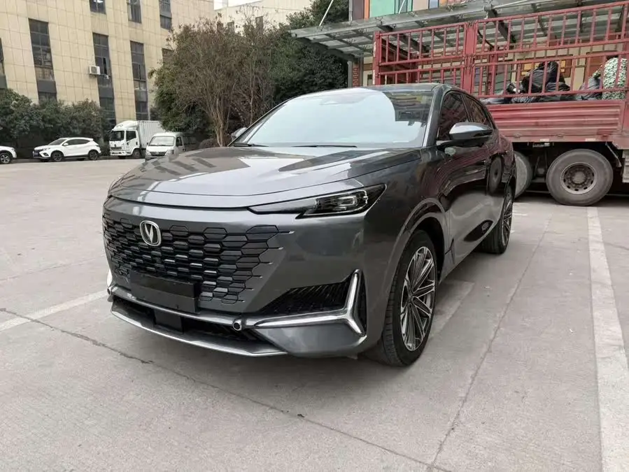 شانجان UNI-K 2021 2.0T الفاخرة