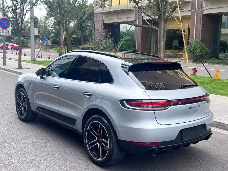 2018 Macan 2.0T