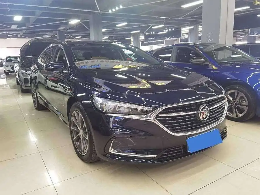 بيوك لاكروس 2021 652T فخمة