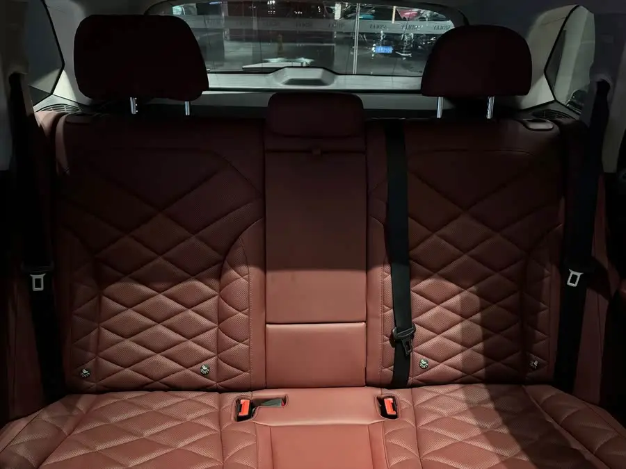 بي ام دبليو X5 2022 xDrive 30Li باقة M الرياضية الفاخرة