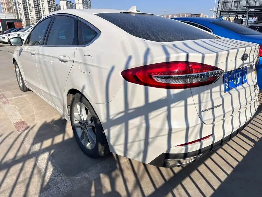 2020 Ford Mondeo EcoBoost 180 Luxury