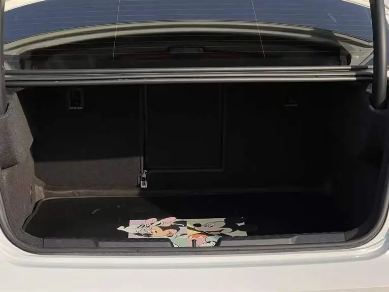 أودي A3 طراز 2022 A3L ليموزين 35 TFSI النموذج الرياضي الأنيق