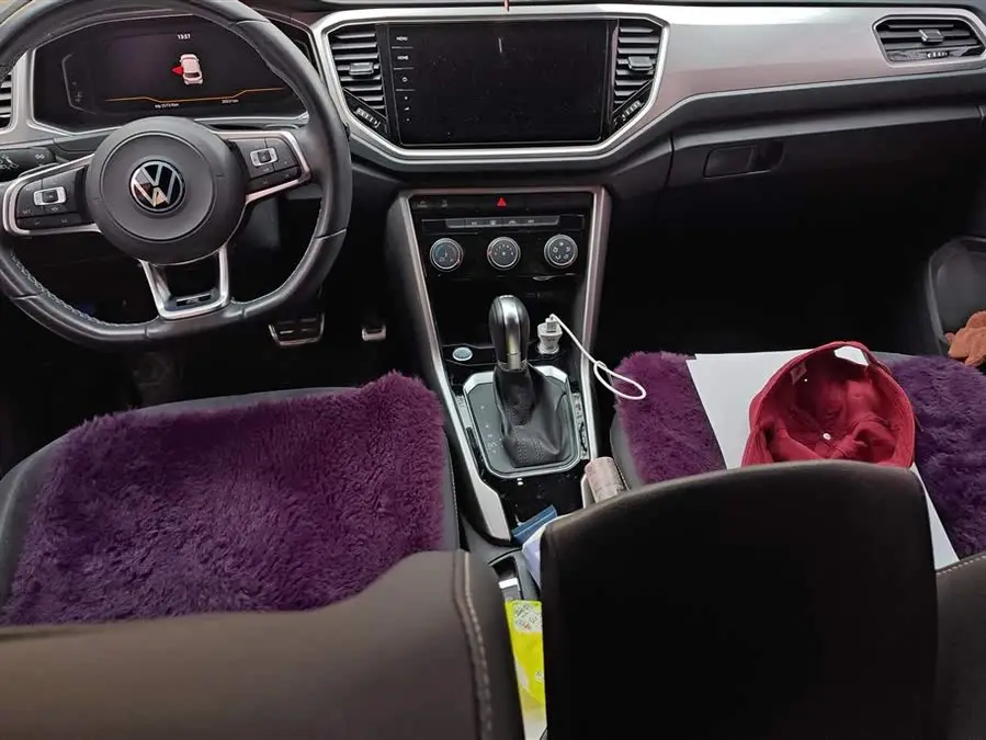 T-ROC 2022 موديل 280 TSI DSG دفع ثنائي R-Line Pro PLUS