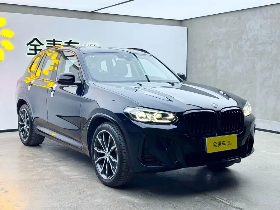 BMW X3 2023 xDrive30i Leading Model M Night Package