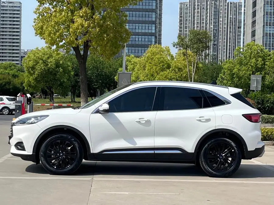 فورد إيدج 2024 إيكوبوست 245 دفع أمامي إصدار يوا شينغ