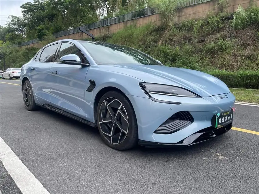 سي ليو 2022 طراز 700 كم النسخة ذات الدفع الخلفي طويل المدى