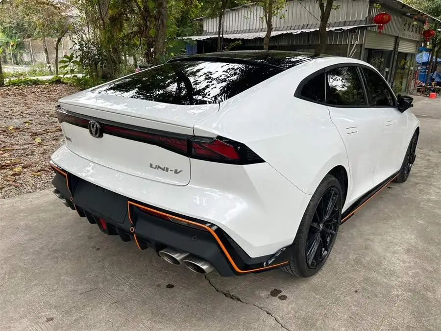 Changan UNI-V 2022 1.5T Sport Edition