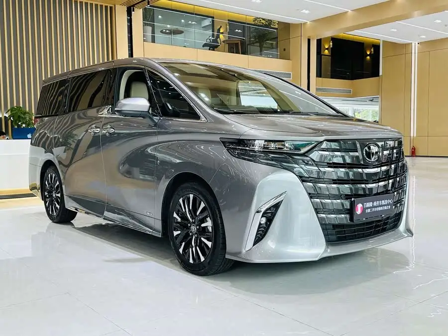 ألفارد 2024 الإصدار المتميز ثنائي المحرك 2.5 لتر