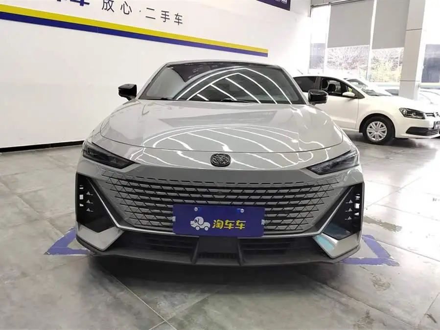 Changan UNI-V 2022 1.5T Premium