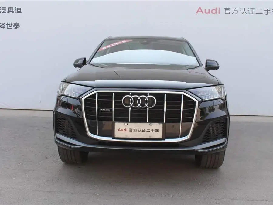 Audi Q7 2023 55 TFSI quattro S line Sport