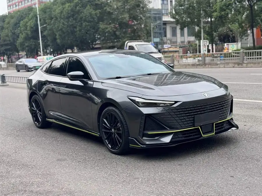 Changan UNI-V 2022 1.5T Sports Version