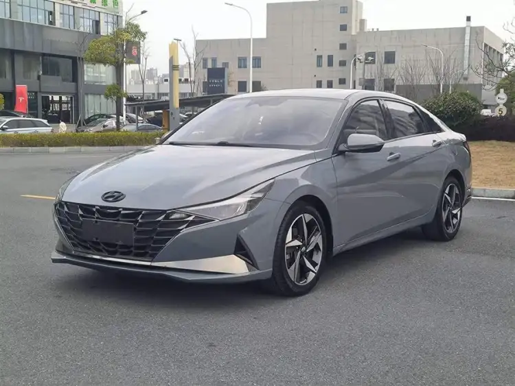 Elantra 2021 1.5L CVT LUX Premium Edition