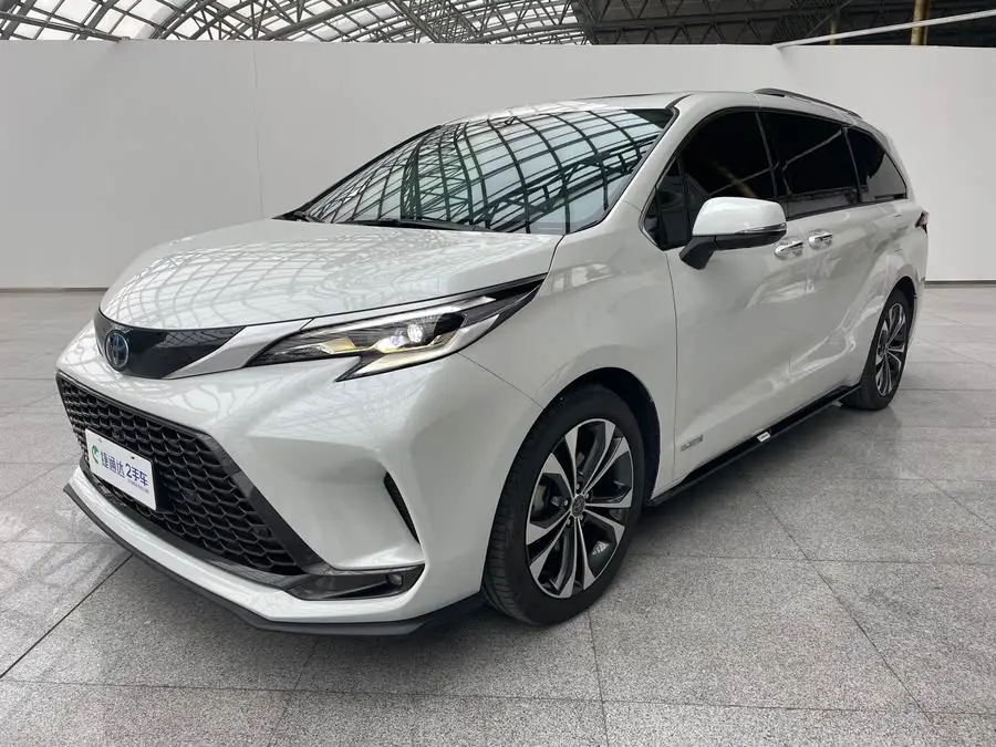 غريفيا 2022 2.5L هايبرد فلاجشيب