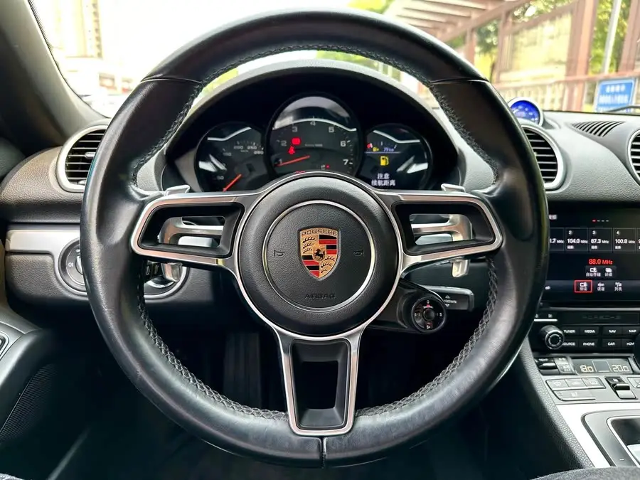 Porsche 718 2016 Boxster 2.0T