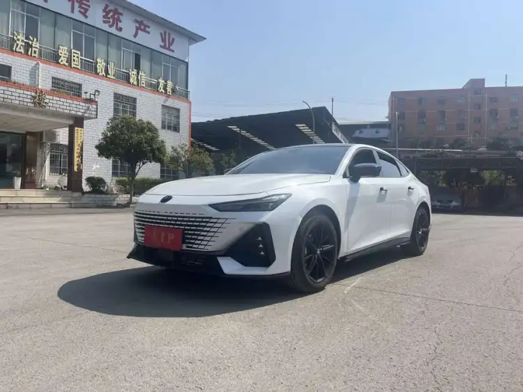 Changan UNI-V 2024 1.5T High Energy Version