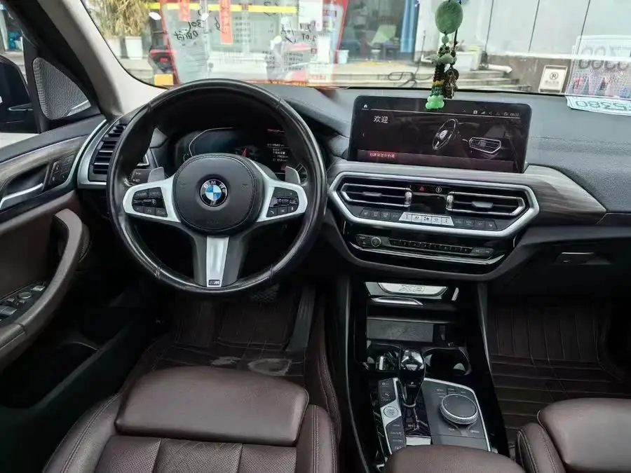 BMW X3 2022 xDrive30i Leading Model M Shadow Package