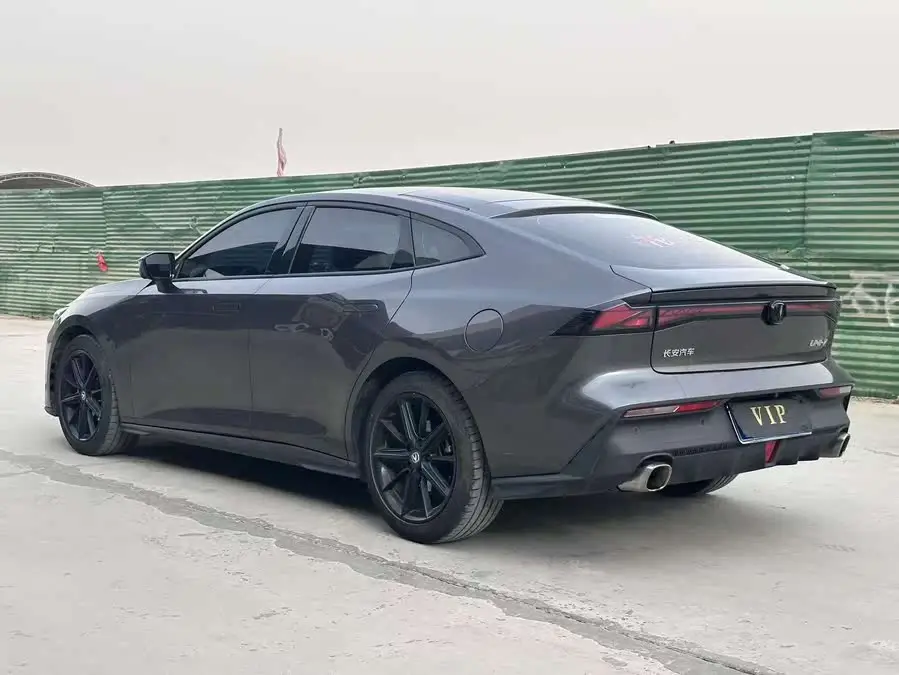 Changan UNI-V 2022 1.5T Premium