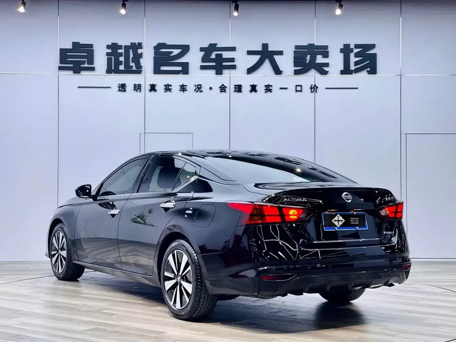 تيانا 2021 2.0L XL إصدار الراحة