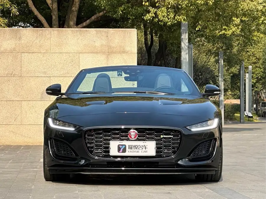 Jaguar F-TYPE 2023 P300 Convertible R-DYNAMIC BLACK