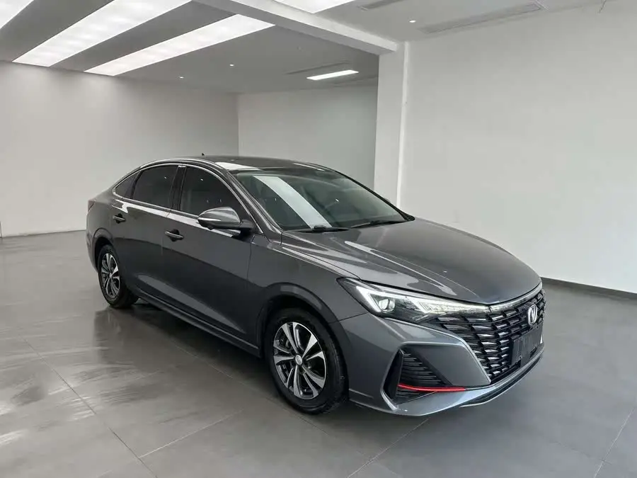 إيدونغ 2022 بلس بلوي ووتر NE 1.4T GDI DCT النسخة المميزة