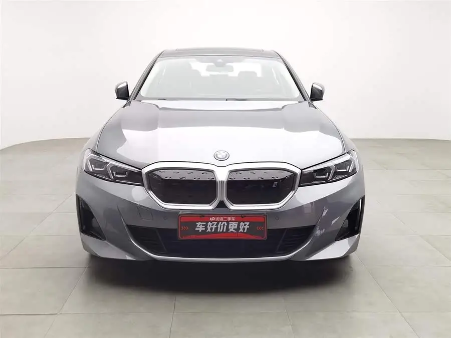 بي إم دبليو i3 2022 eDrive 35 L