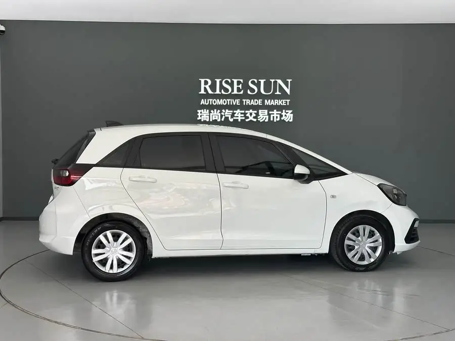 هوندا فيت 2021 1.5 لتر CVT طراز تشاوشيانغ