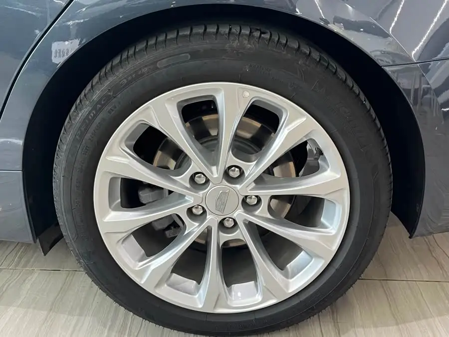 Cadillac CT5 2022 28T Luxury (Standard Version)