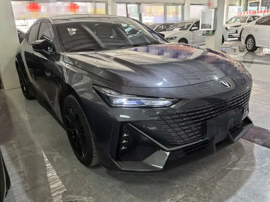 Changan UNI-V 2023 1.5T Premium