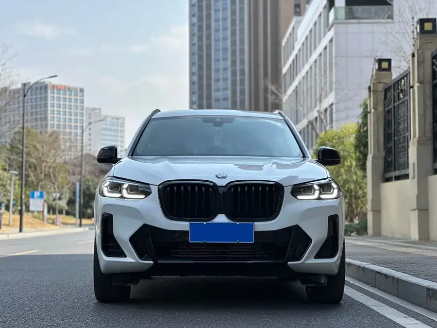 BMW X3 2022 xDrive30i Leading Model M Night Package