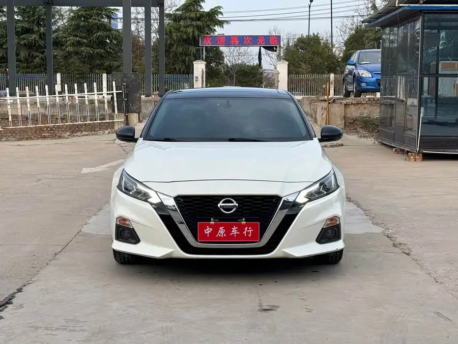 تينّا 2020 2.0L XL فئة الراحة