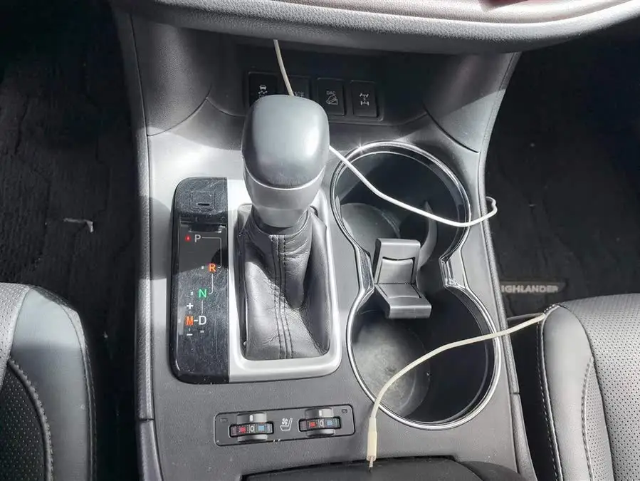 هايلاندر 2018 2.0T الدفع الرباعي النسخة العليا 7 مقاعد الوطنية VI