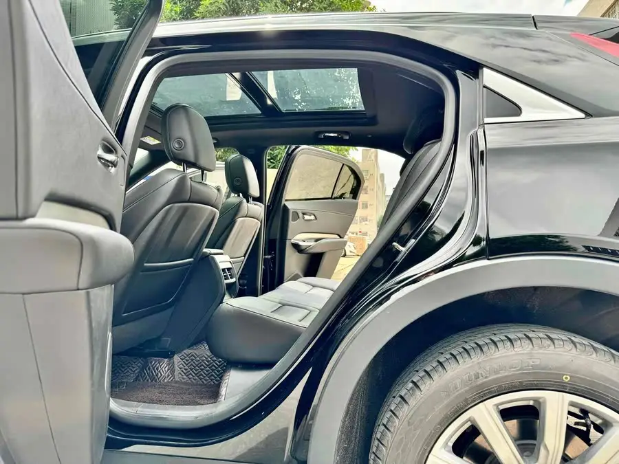 Cadillac XT4 2020 Model Year Facelift 28T FWD Premium