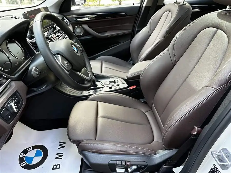 BMW X1 2022 sDrive20Li Luxury