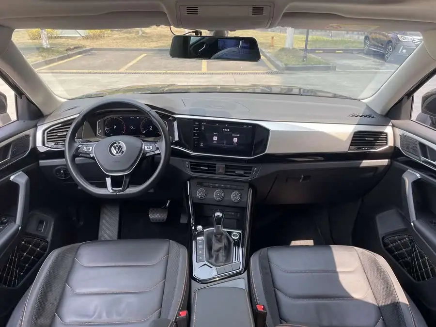 تايرون 2021 330 TSI دفع ثنائي إصدار الذكرى الثلاثين