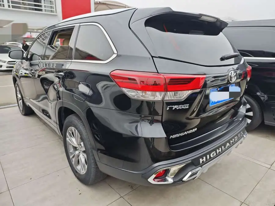 هانلاندا 2021 2.0T النسخة المميزة بخاصية الدفع الرباعي 7 مقاعد