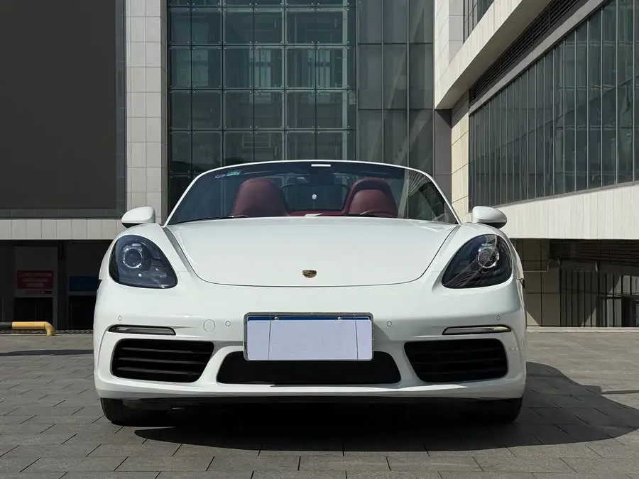 Porsche 718 2020 Model Boxster 2.0T