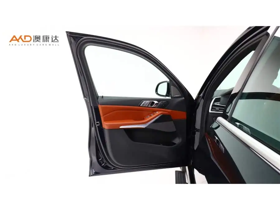 بي إم دبليو X7 2021 xDrive40i حزمة M الرياضية