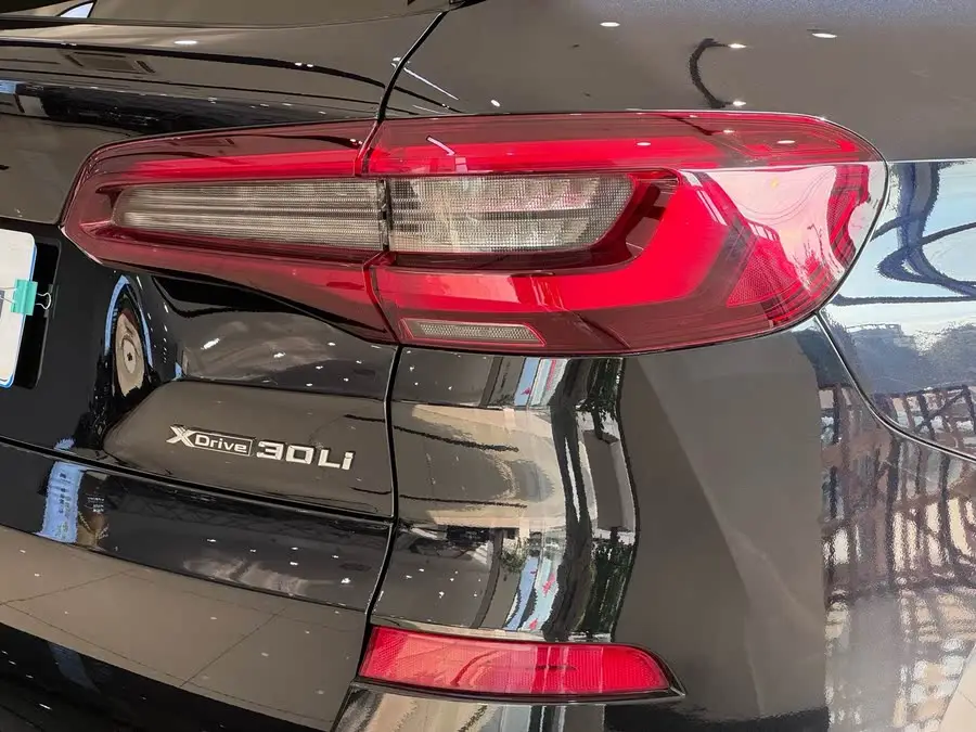 BMW X5 2022 Facelift xDrive 30Li M Sport Package