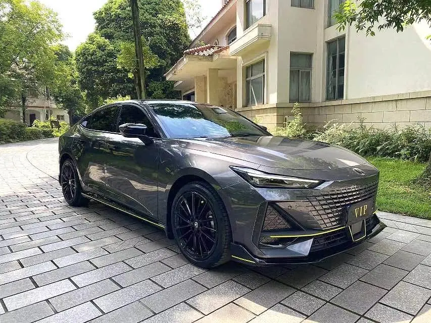 Changan UNI-V 2023 1.5T Sport Edition